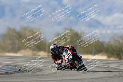 media/Dec-07-2025-CVMA (Sun) [[3e7d2de5dc]]/Race 12- Formula 40 MW and LW/